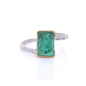 18K Gold Emerald Ring