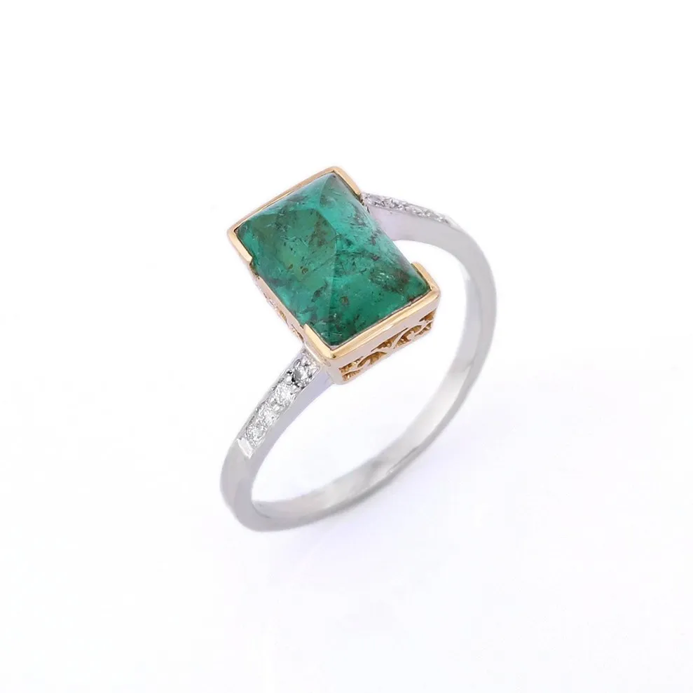 18K Gold Emerald Ring