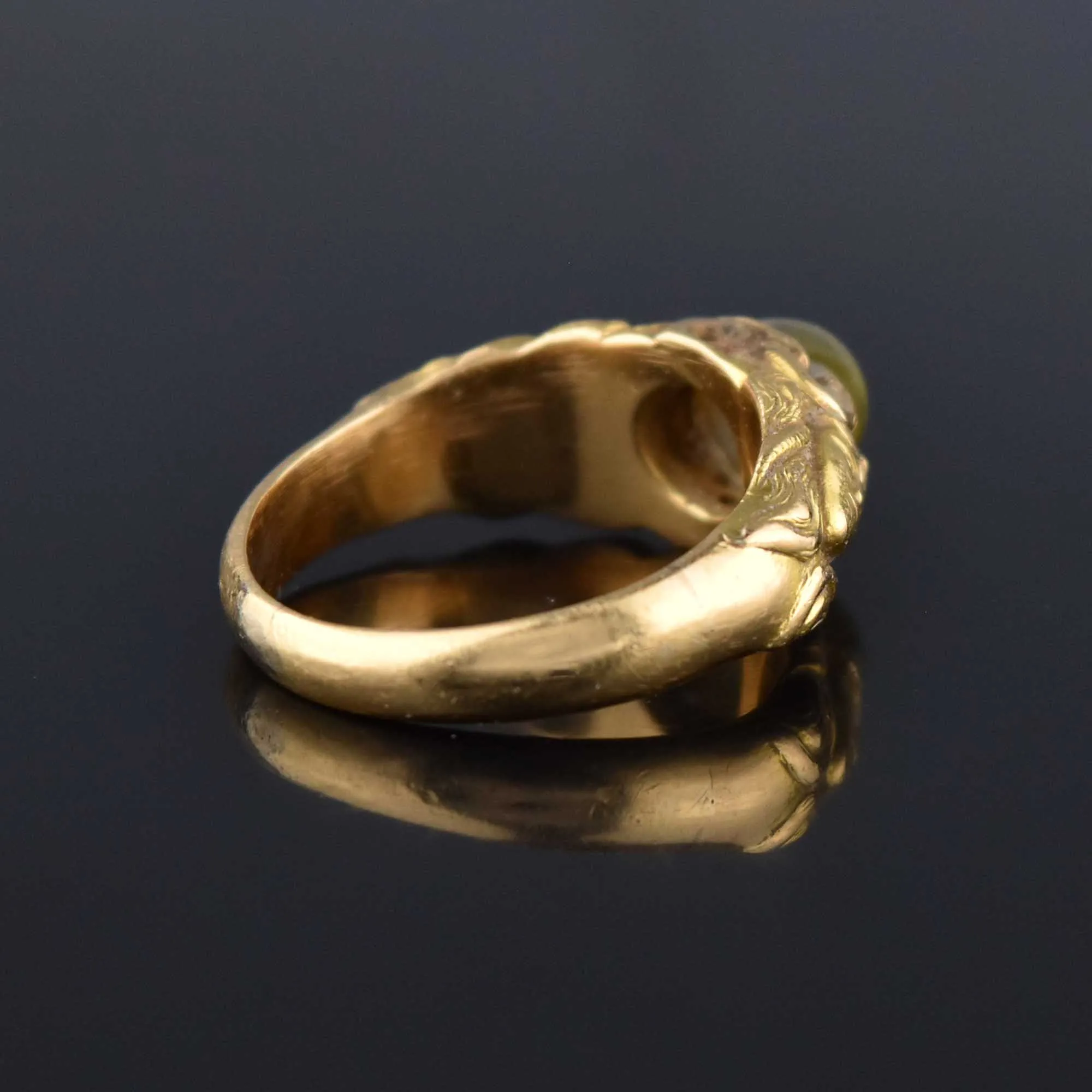 Art Nouveau 18K Gold Cat's Eye Chrysoberyl Ring, Figural Faces