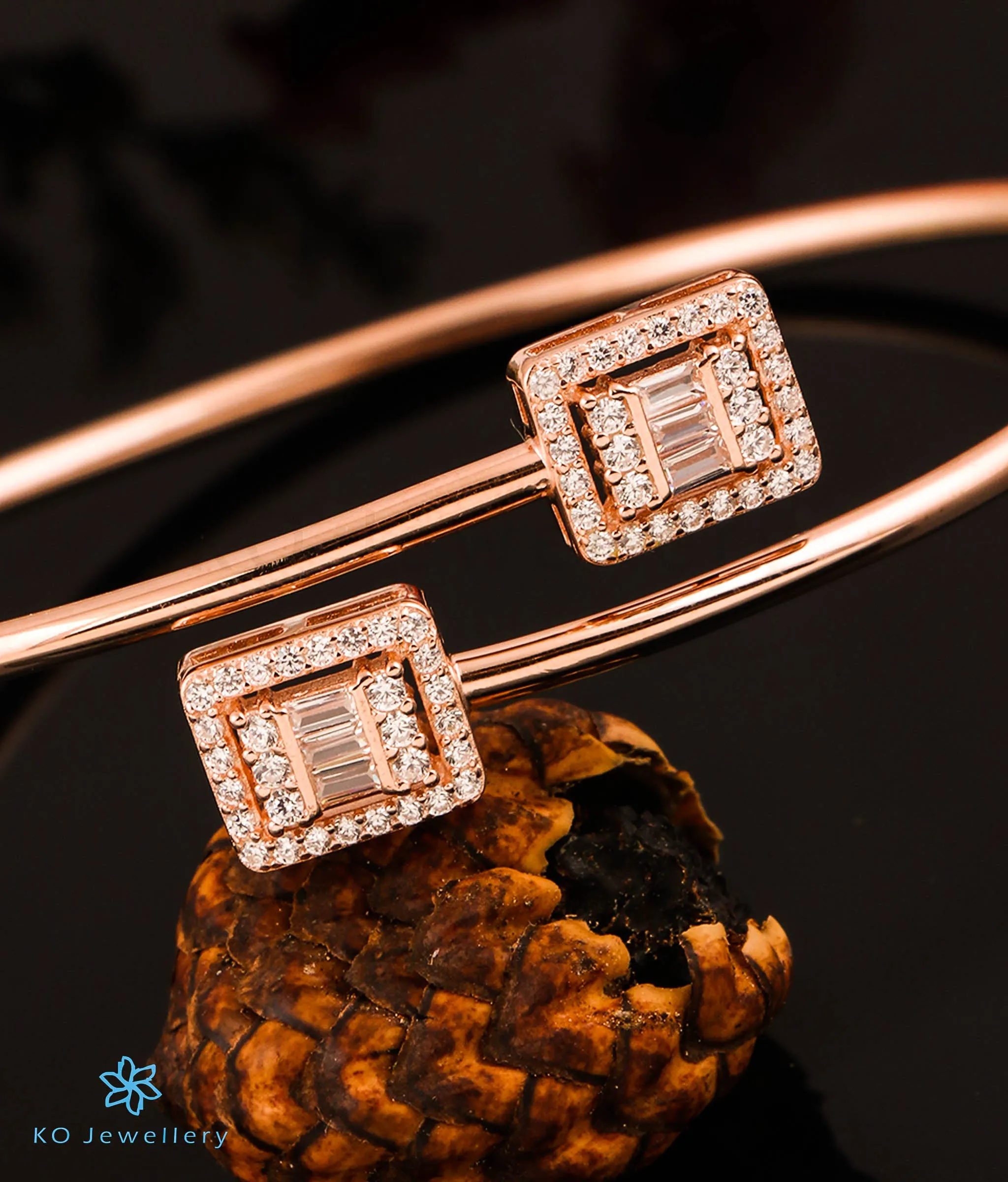 The Baguette Solitaire Silver Rosegold Open Bracelet