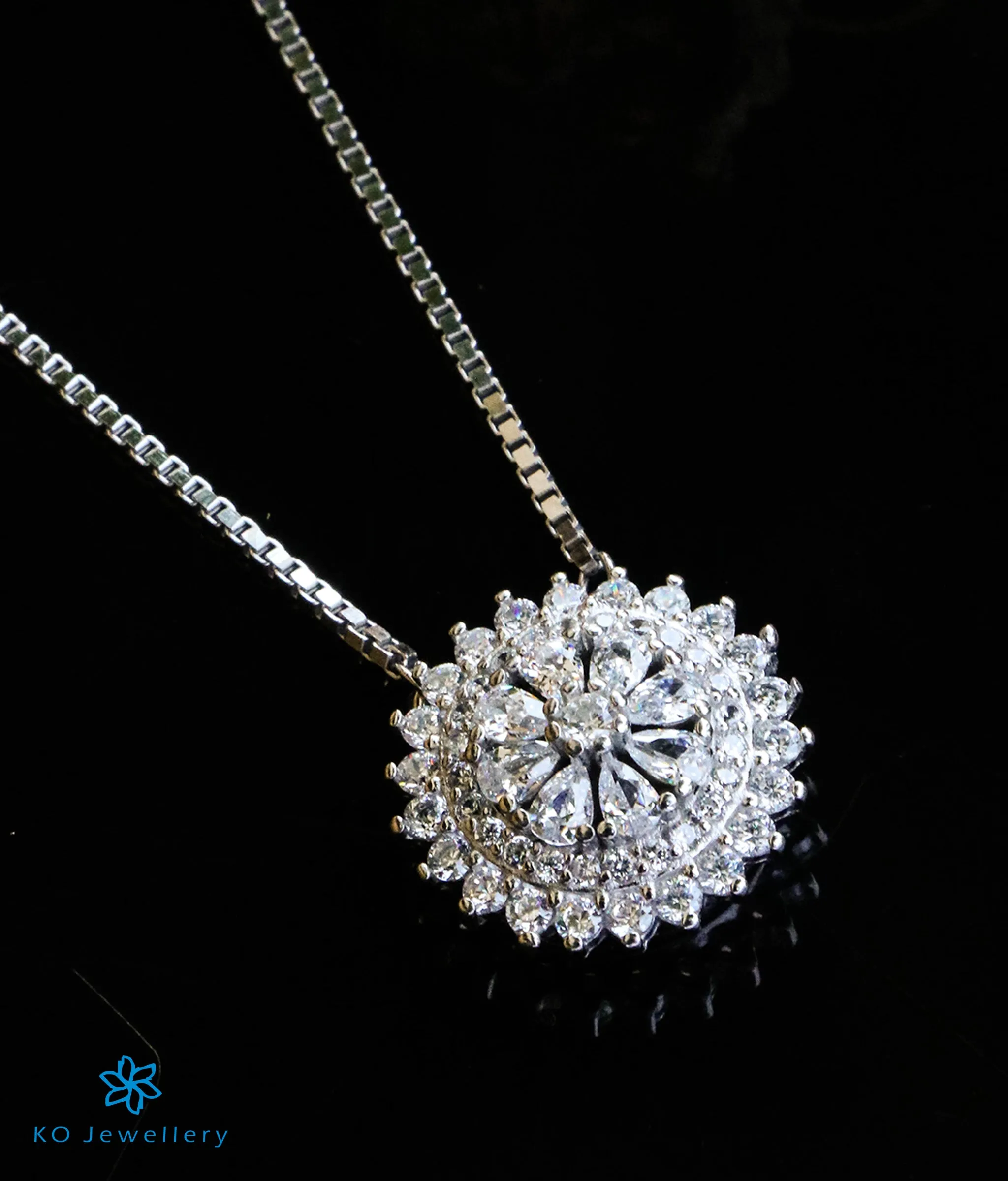 The Glorious Shine Silver Necklace