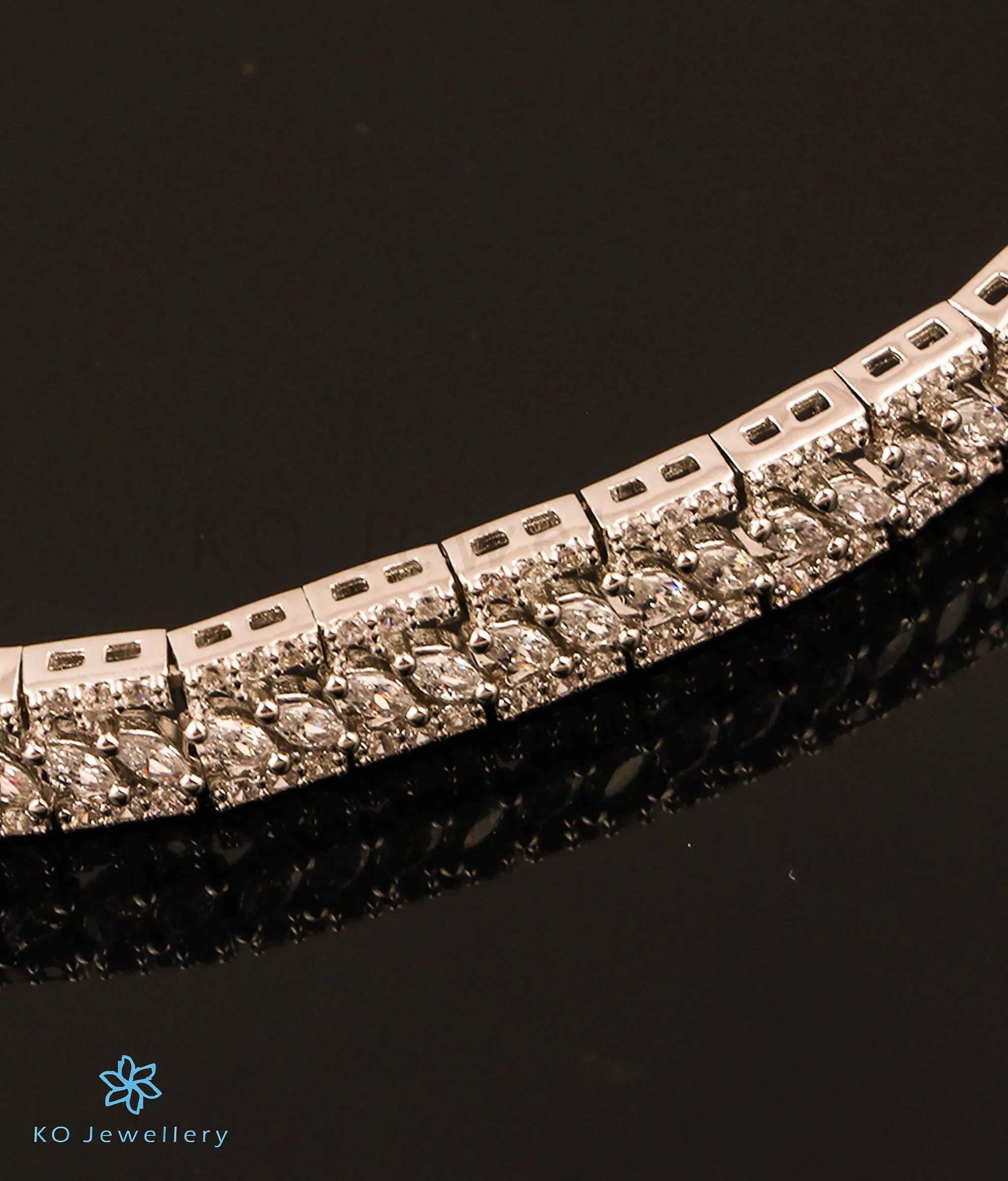 The Twinkling Diamonds Adjustable Silver Bracelet