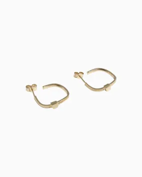 Wavy gold earrings #07