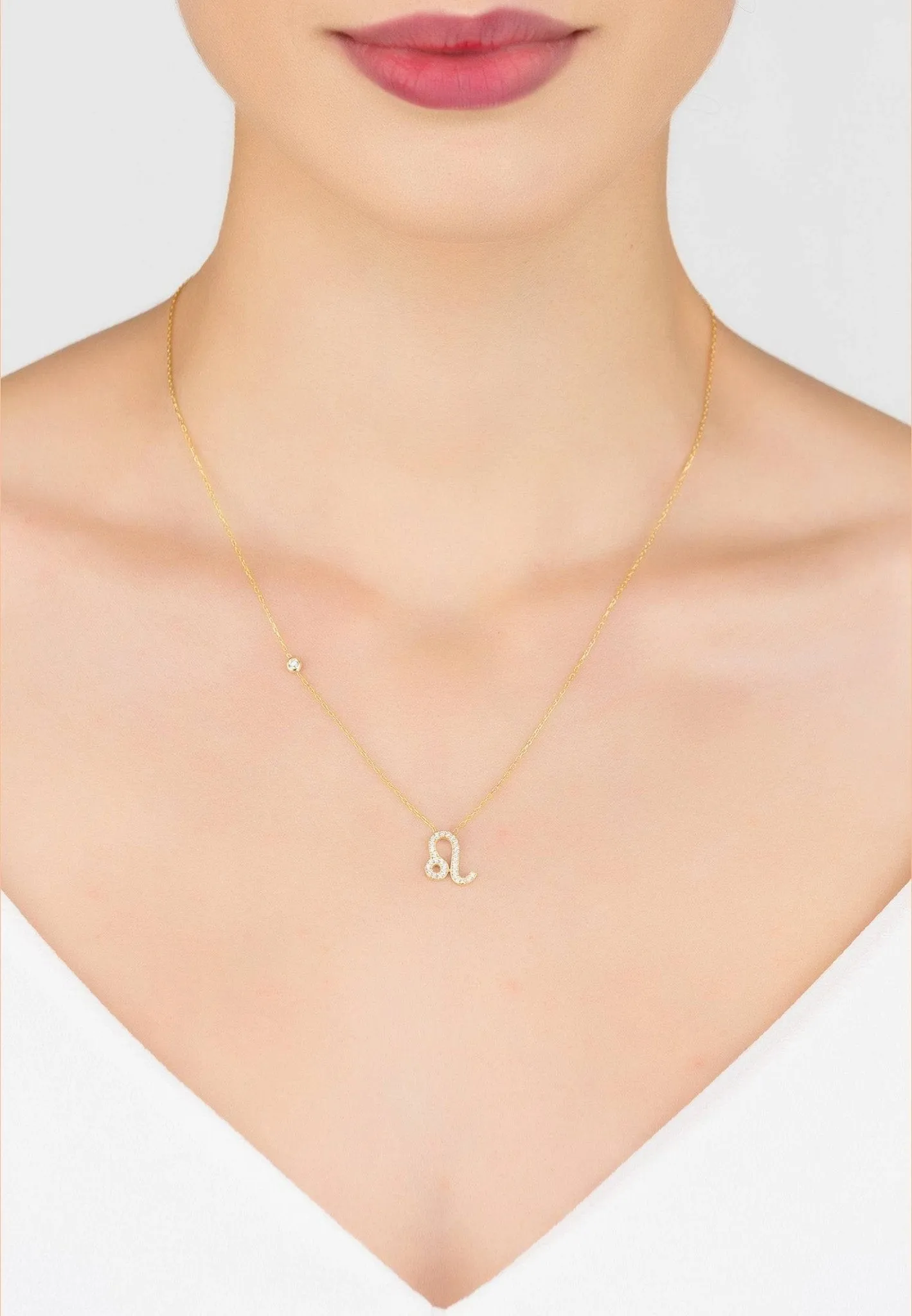 Zodiac Star Sign Pendant Necklace Gold Leo